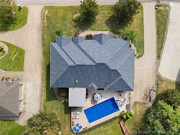 3rd image of 305 Wooded Valley Drive