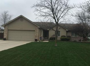 32037 Riverpoint Ave, New Baltimore, MI 48047