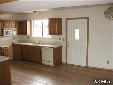 3rd image of 7421 W Calle Castile