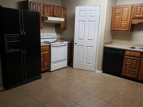 5th image of 431 Vincent St