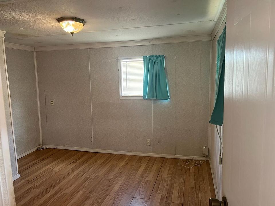 2nd image of 104 Coral Crest Dr #183