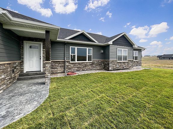 2nd image of 53 Stone Mill Ln