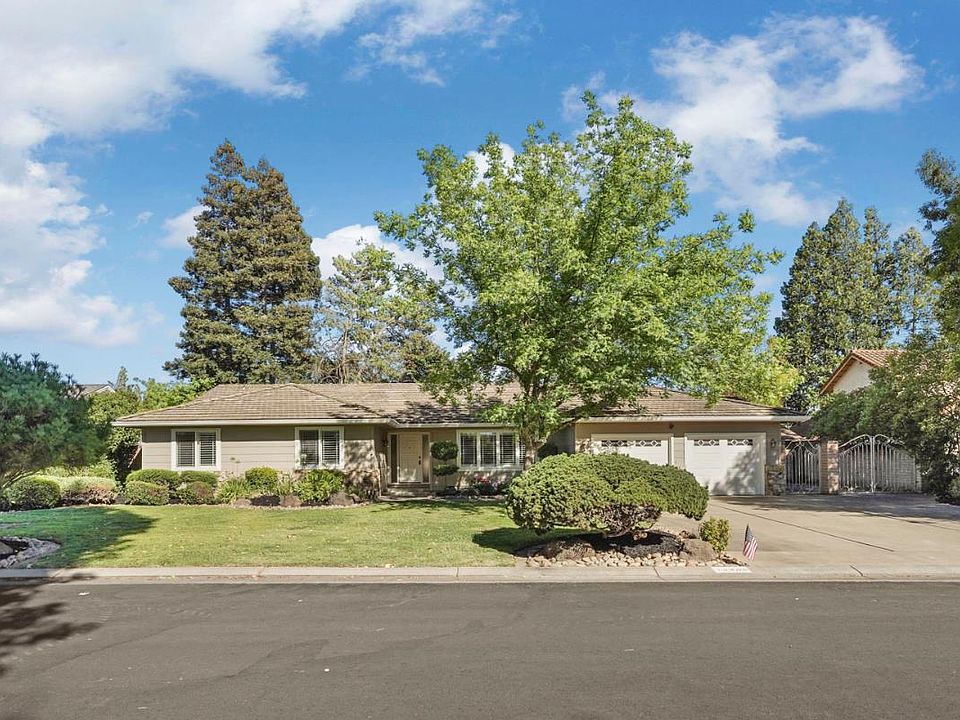 1st image of 19400 Desiree Ln