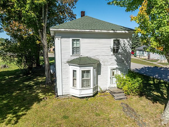 4th image of 18 Depot Street