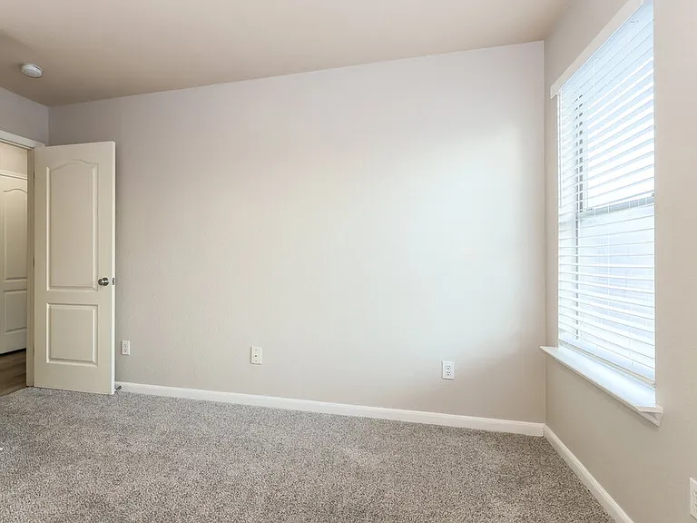 6403 Misty Brook Bend Ct — Photo 15