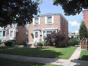 2nd image of 7236 N Oconto Ave