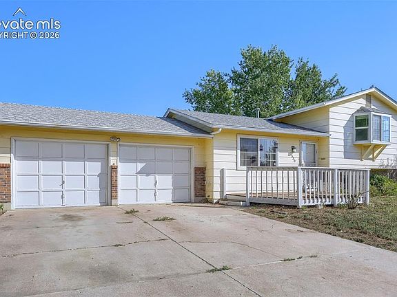 3rd image of 7530 Dove Creek Cir