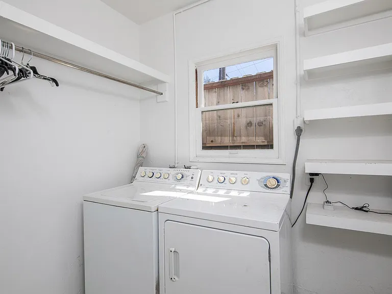 Washer & Dryer included