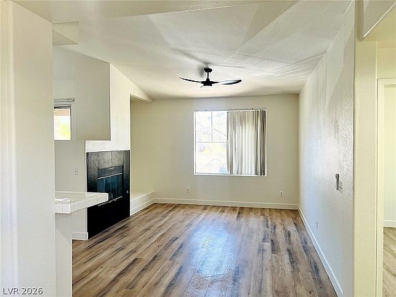 4th image of 912 Duckhorn Ct APT 203