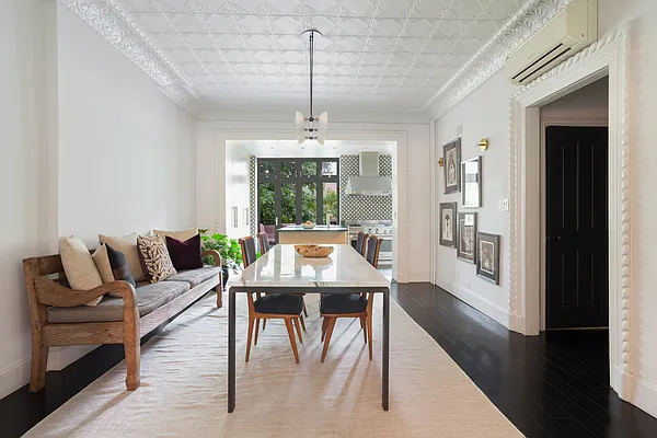 Sold by Compass | media 2