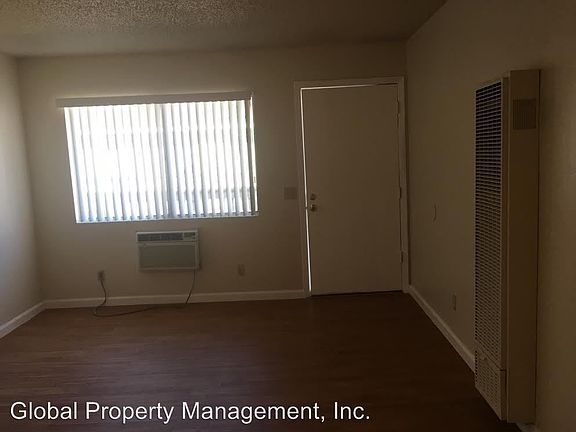 5th image of 18462 Montezuma St APT 08