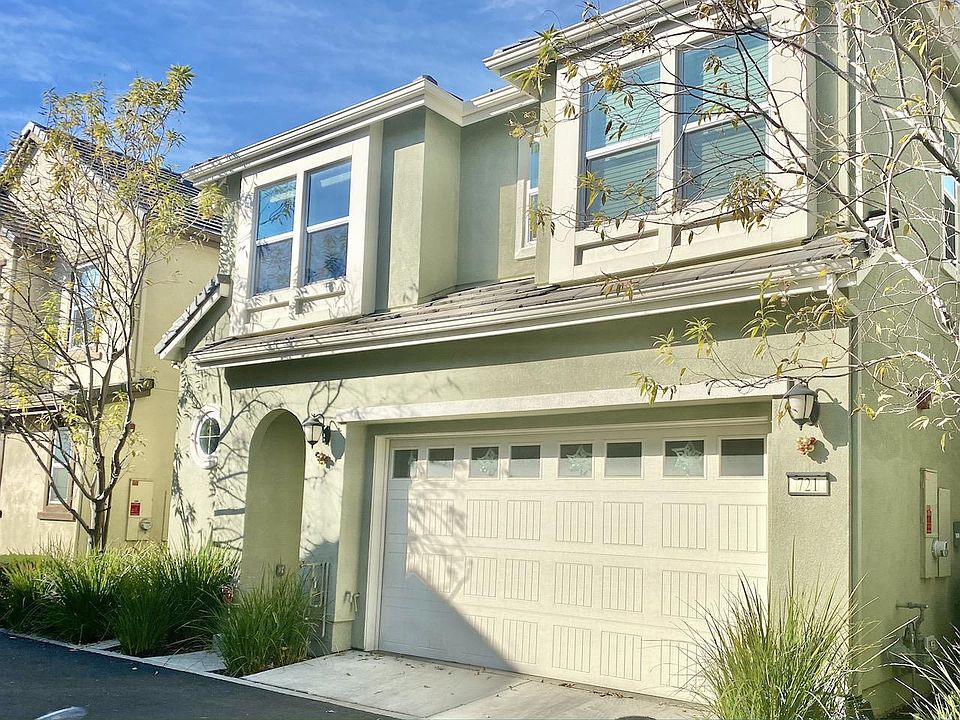 1st image of 721 Cornerstone Ln