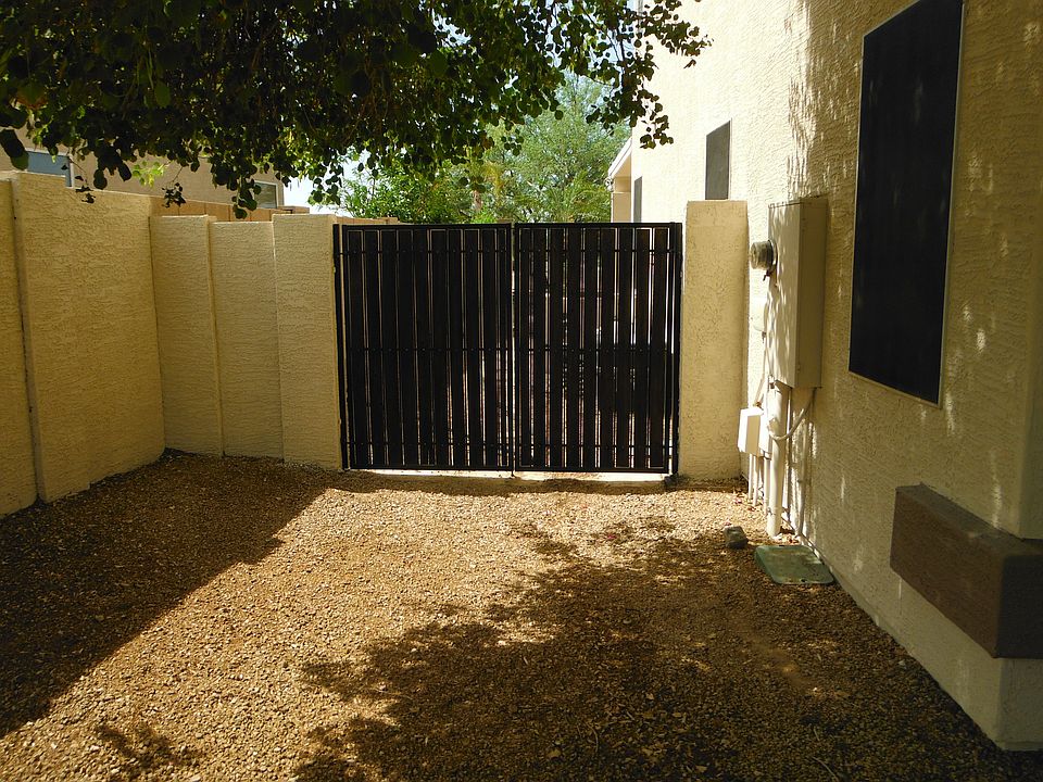 2nd image of 6833 W El Cortez Pl