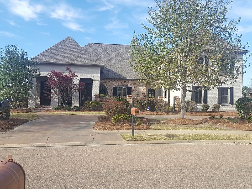 1st image of 111 Glenwood Bnd