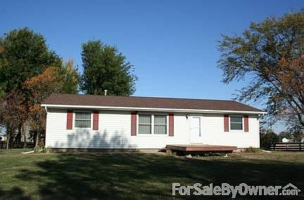 1990 3br/2ba Modular Ranch
						:
						Vinyl siding. 30 year shingles/guttering/downspouts 2008. Windows replaced 2004.