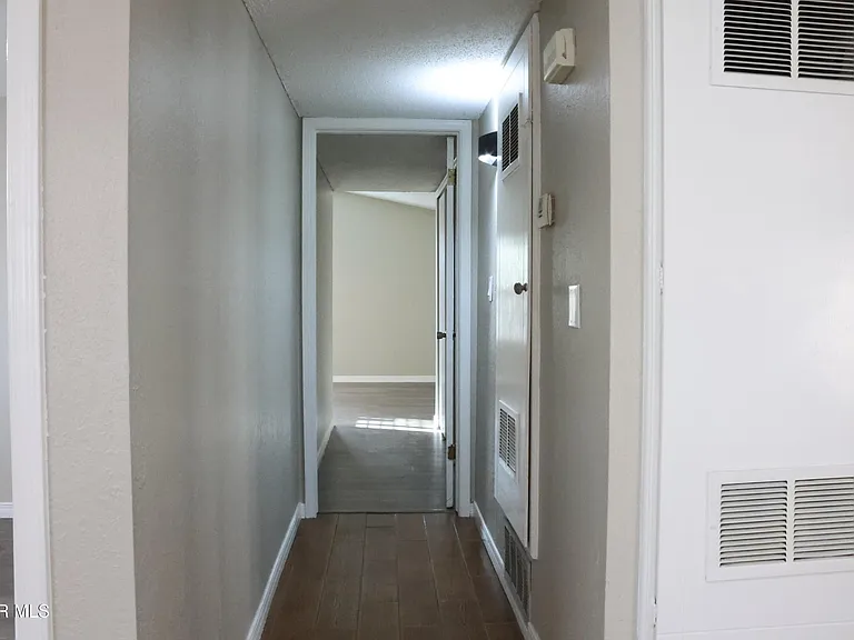 6704 La Cadena Dr — Photo 21