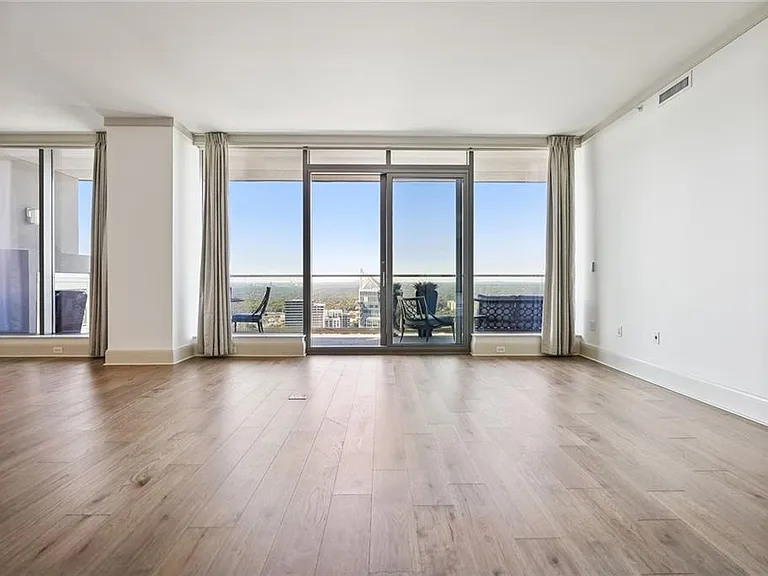 3344 Peachtree Rd NE #3202 — Photo 11