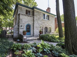 4326 N Alpine Ave, Shorewood, WI 53211