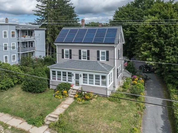 27 Elm St, Leominster, MA 01453