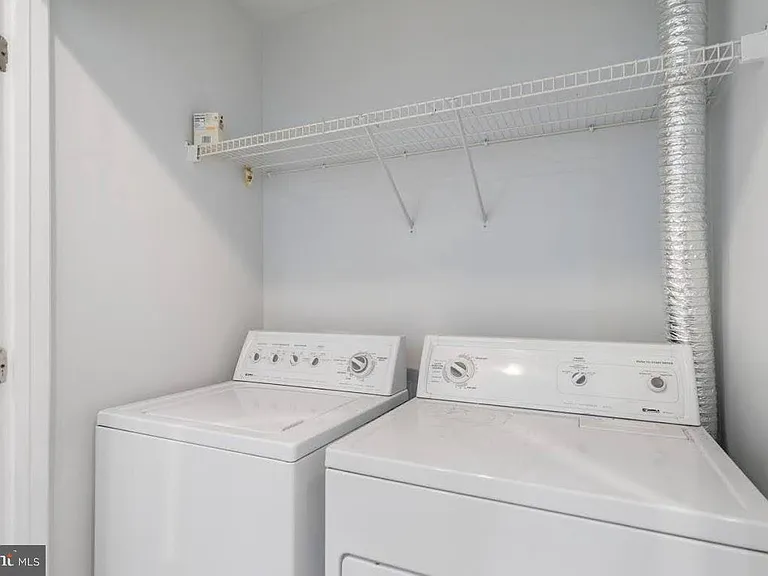 8648 Royal Worcester Ln — Photo 24