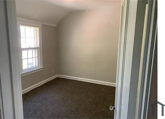 5335 Vine St — Photo 5