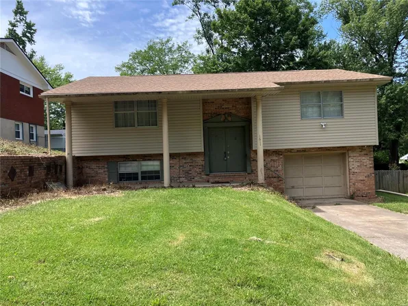 1611 Price Dr, Cape Girardeau, MO 63701