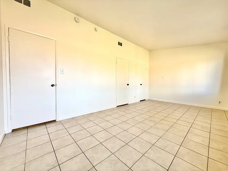 1151 W Avenue J14 — Photo 18