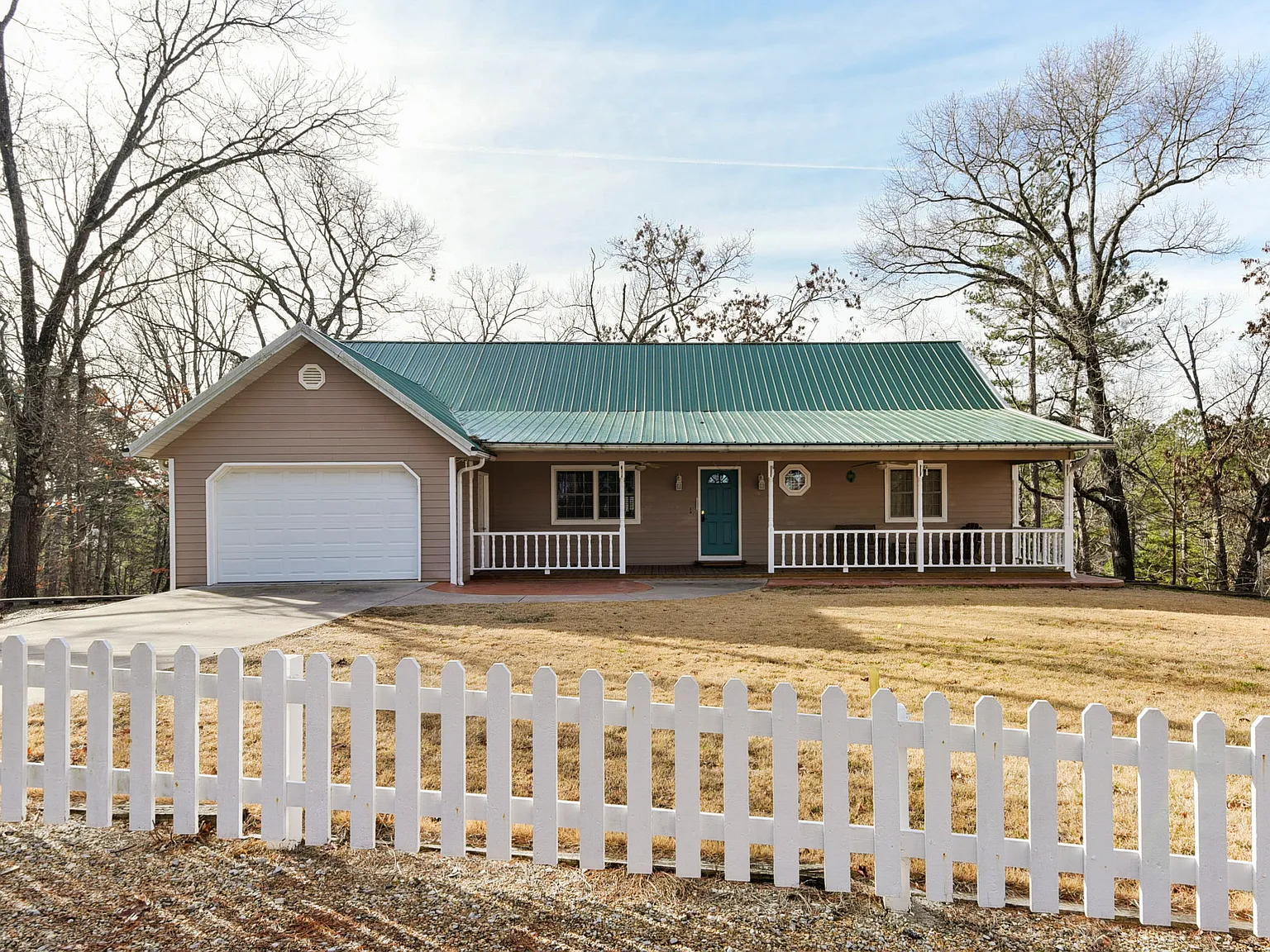 5558 State Highway 265 - 5BR — Photo 1