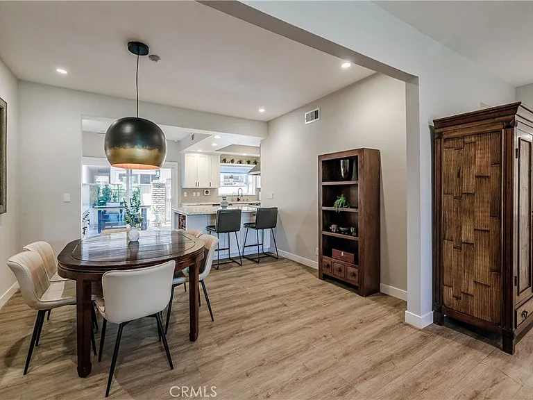 1219 S Catalina Ave — Photo 4
