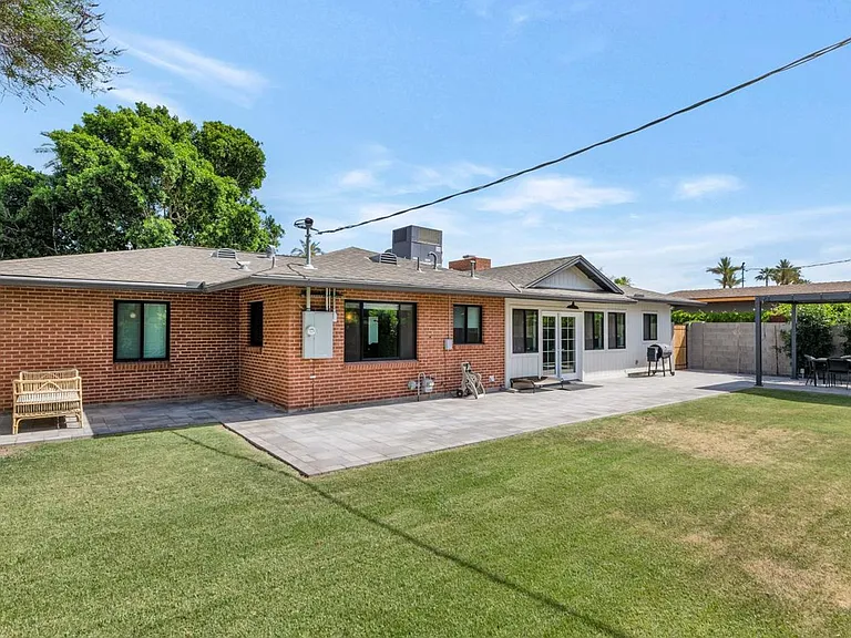 103 W Palmcroft Dr — Photo 26