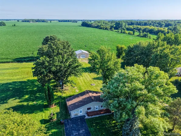 4000 E Frost Rd, Webberville, MI 48892