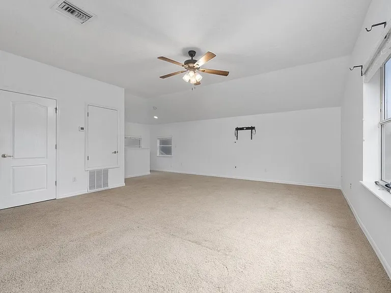12936 Droxford Rd — Photo 10