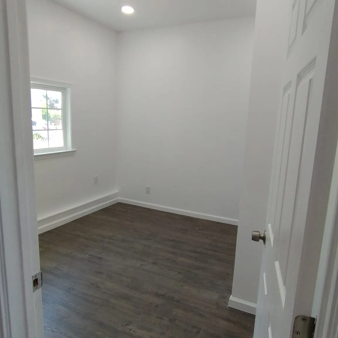 1004 Bering Ct — Photo 2