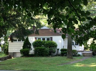 4146 Oakland Rd, Bethlehem, PA 18020