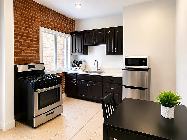 1420 S Flower St #5 — Photo 8