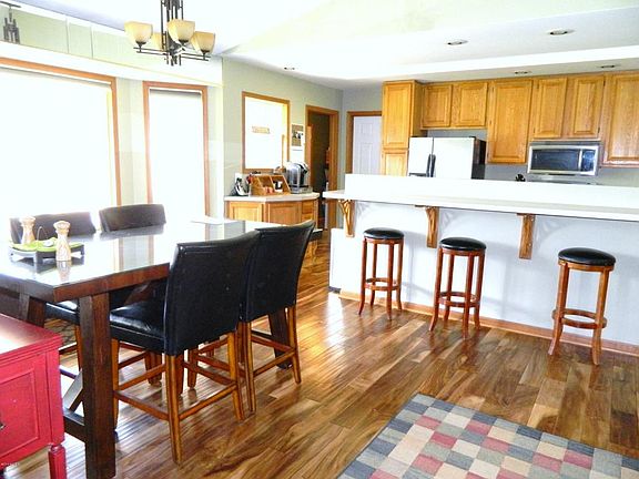 5th image of 9826 Sunnywood Dr