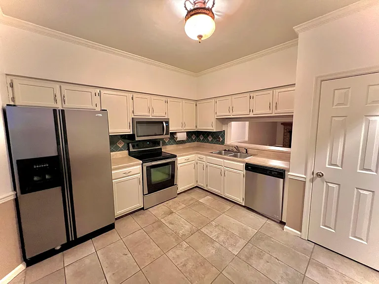 602 Mill Landing Rd — Photo 4