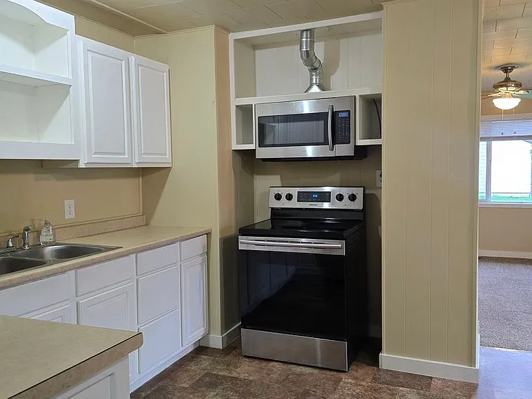 2531 Stephenson Ave #A — Photo 7