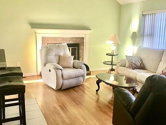 4th image of 179 Sudbury Ln