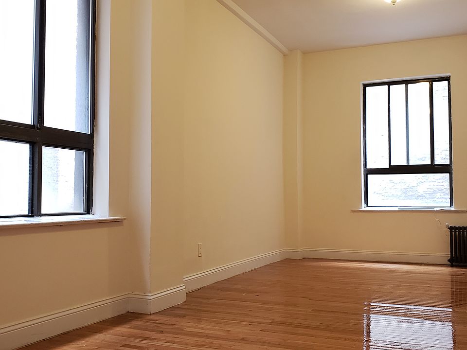 1st image of 300 W 49th St APT 412