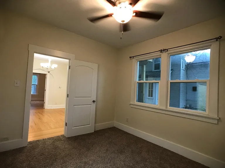 1541 D Ave NE #A — Photo 3