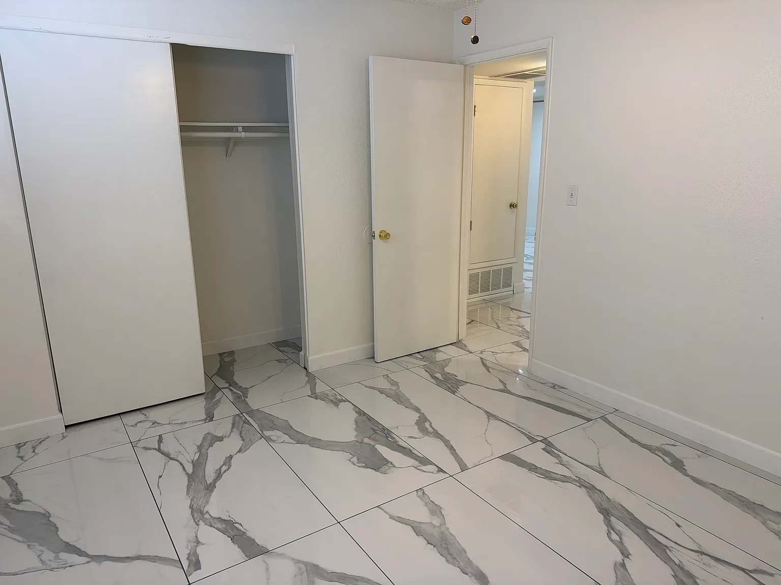 2 bed, 700 sqft, $1,450 — Photo 4