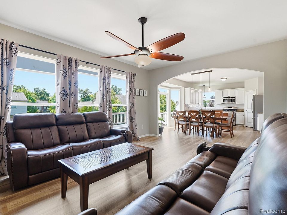 94 Blackberry Dr, photo 13