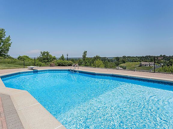 5th image of 1006 Grassy Hill Ln