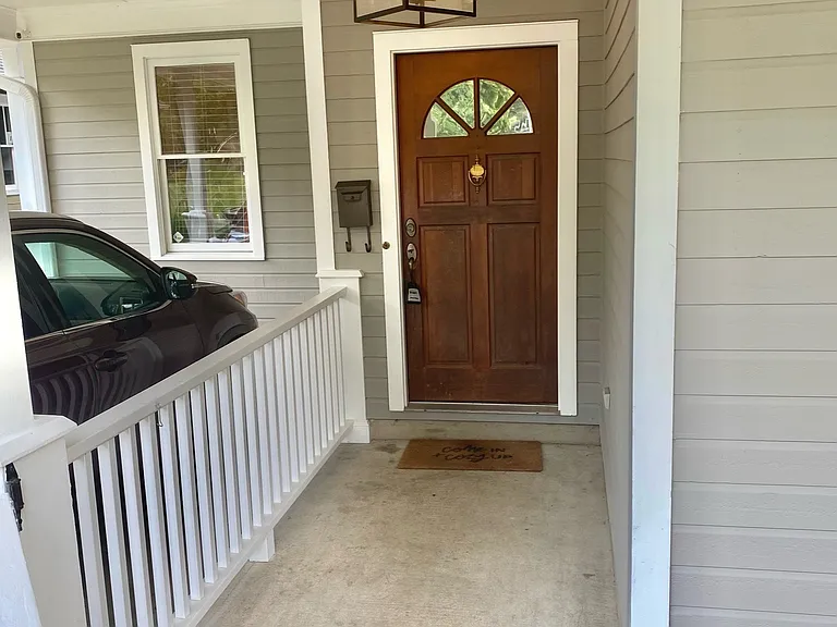 416 E Tremont Ave — Photo 23