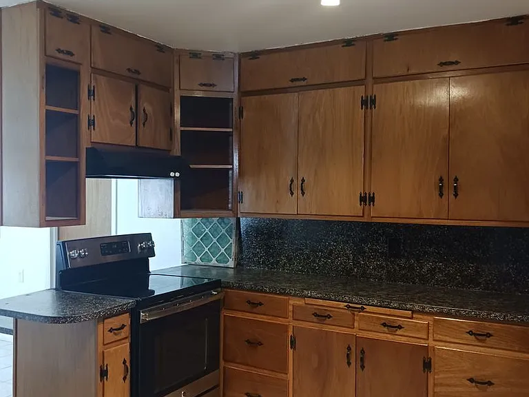 507 S Chestnut St — Photo 5