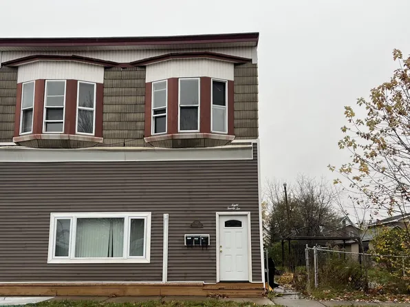 822 Johnston St, Sault Sainte Marie, MI 49783