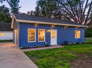 1122 Millard Ct, Three Rivers, MI 49093