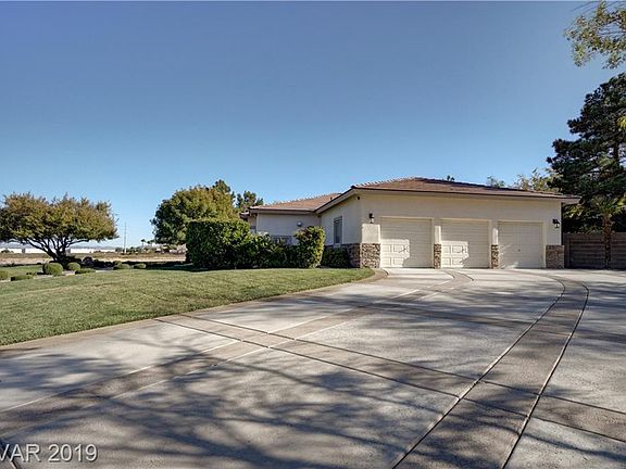 2nd image of 5525 Sobb Ave