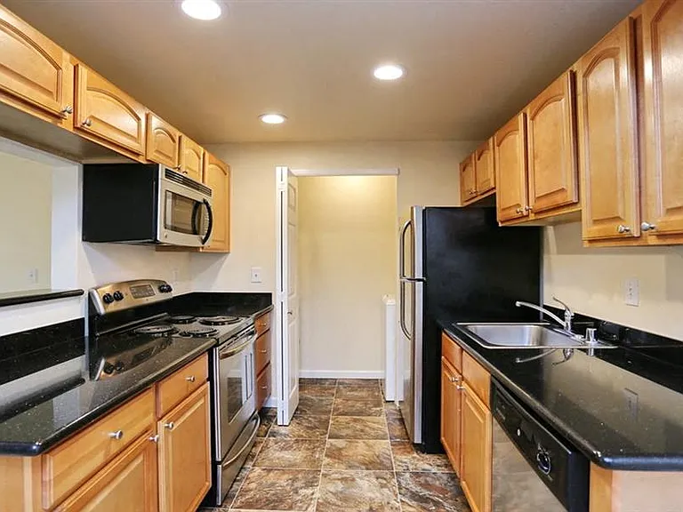 Kelsey Ridge Apartments — Photo 7
